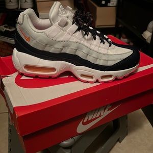Women's Nike Air Max 95 Midnight Navy Orange Platinum Running Shoes 307960-405.